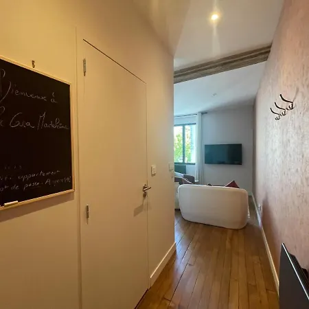 Casa Madeleine Apartment *