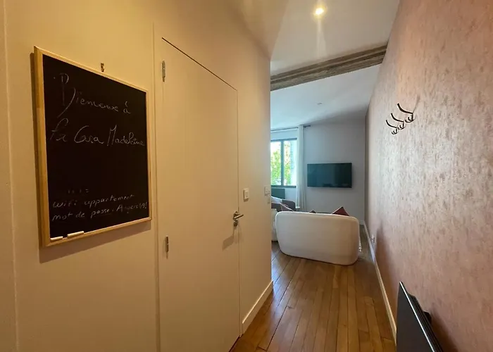 Casa Madeleine Apartment *